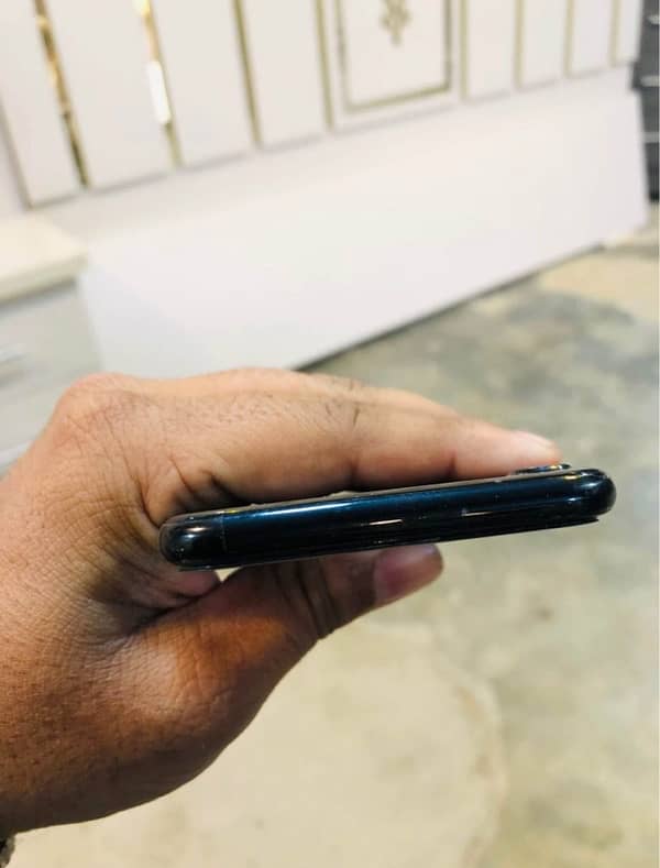 iPhone 7 128gb PTA approved 4