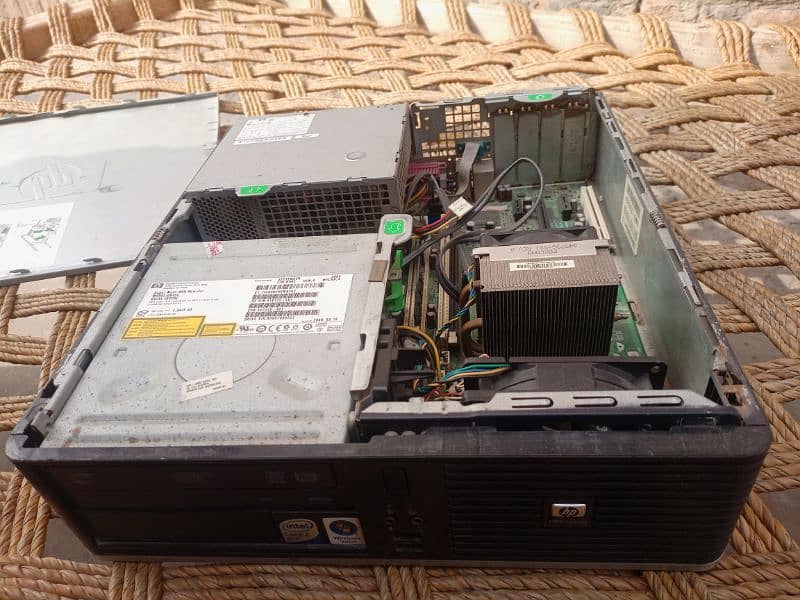 HP Compaq 7500 0