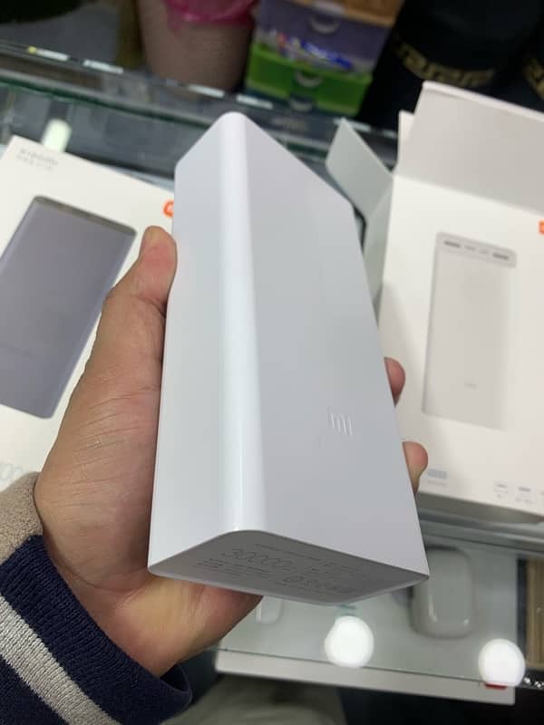 Mi Powerbank 10000,30000mah 3