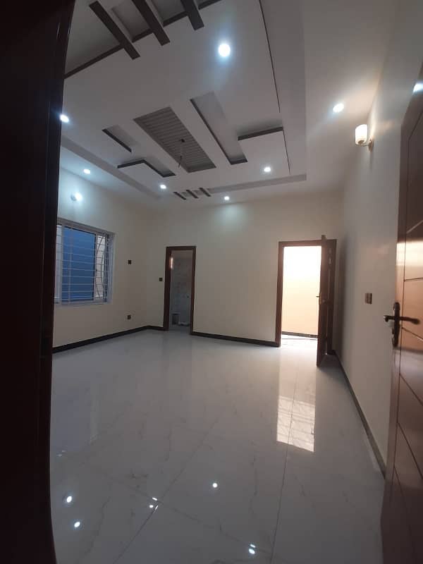 10 Marla Brand New Single Storey House For Sale 6