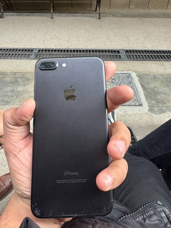 Iphone 7 Plus 32 gb JV 4