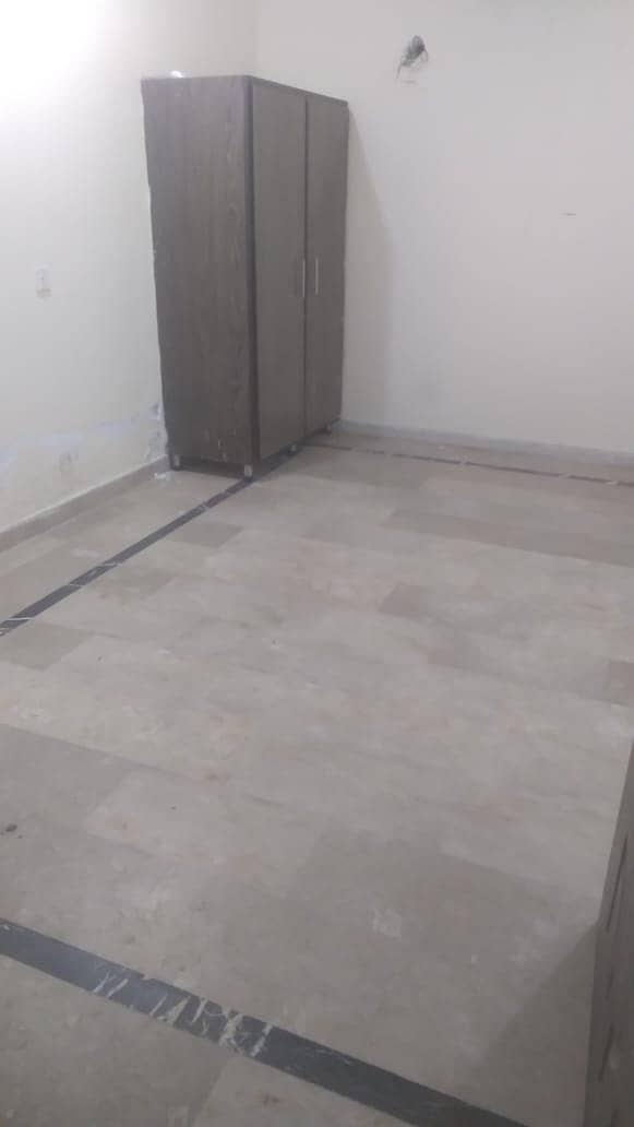 1-Kanal basement available for rent 60k 6