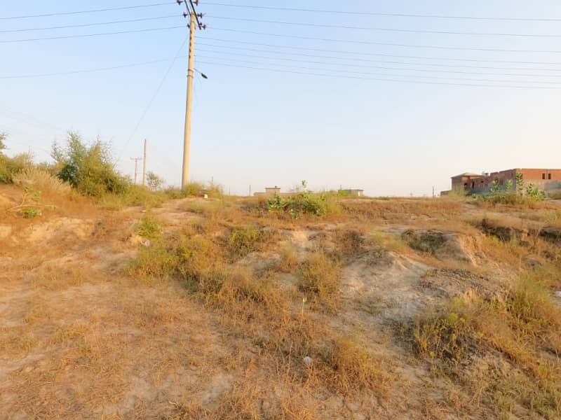 1 Kanal Plot For Sale In The Perfect Location Of LDA Avenue - Block H 16