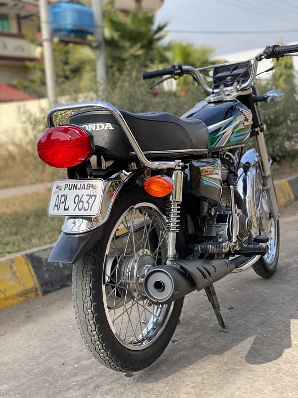 Honda 125  Model 2022/2023 1