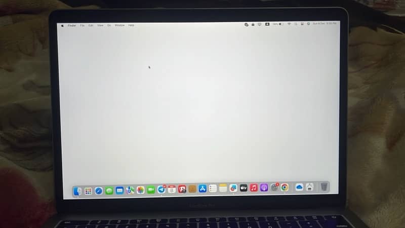 Macbook pro 2017 13,inch 7