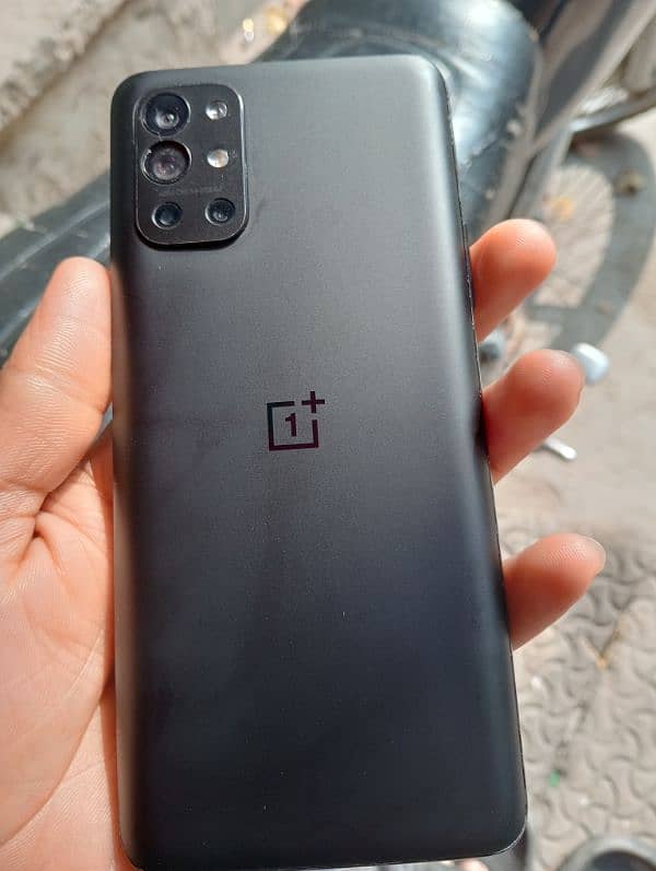 OnePlus 9r 0