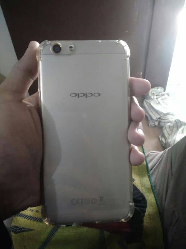 oppo f1s 4/64 1