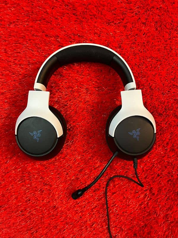 Razer Kaira x ps5 Headphones 1