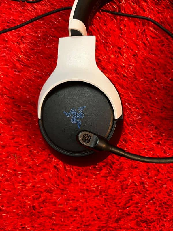 Razer Kaira x ps5 Headphones 3