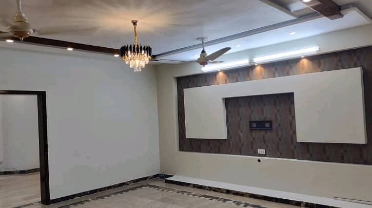 Well-constructed House Available For sale In Bahria Town - Sector C 5