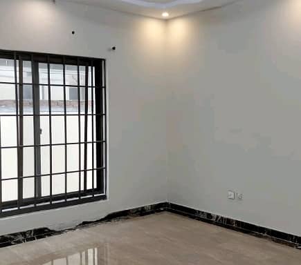 Well-constructed House Available For sale In Bahria Town - Sector C 8