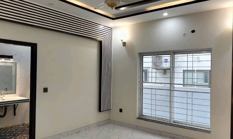 House For sale In Bahria Town - Sector C 6