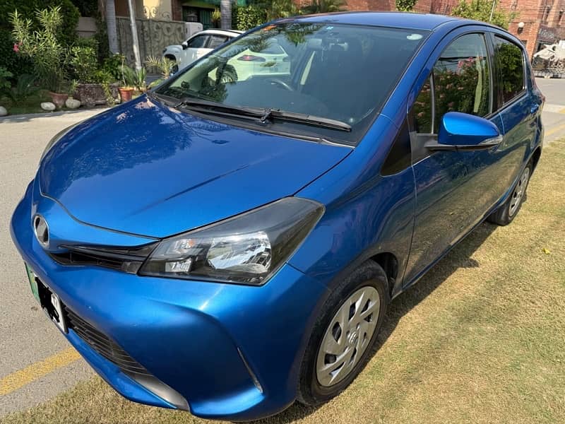 Toyota Vitz 2017 Total geniune 11