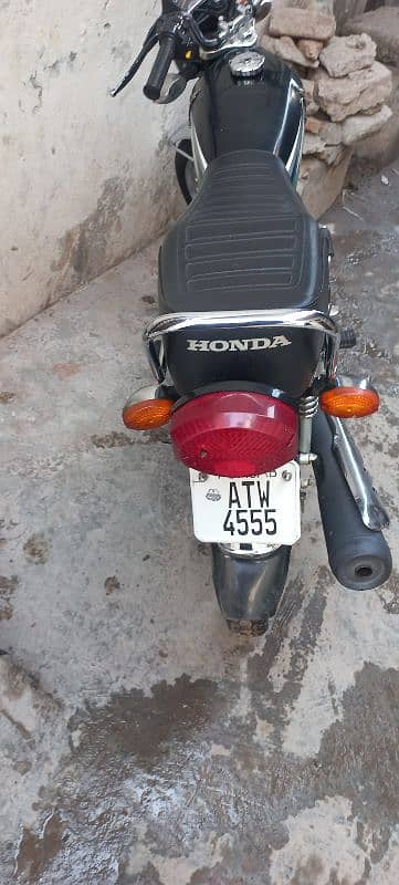 honda 125 2023 modl 7000 km driv all ok 2