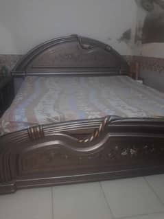 bed Almirah dressing urgent sale