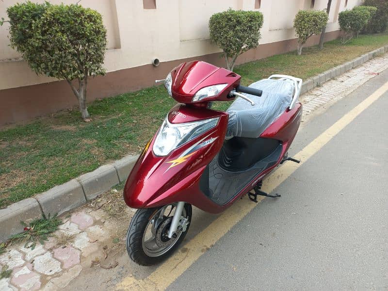 United 100 CC scooty petrol 2025 model totally new scooty open latter 3