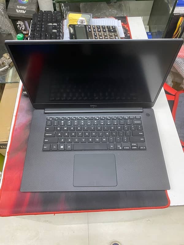 dell i5 11th Gen 16GB RAM 256SSD 1