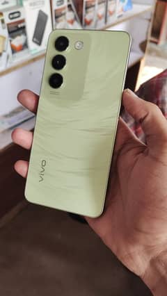 Vivo Y100