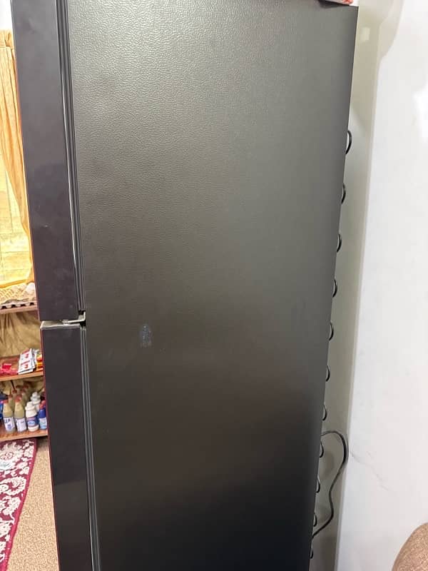 Fridge for sale in Islamabad only 3 month use 6