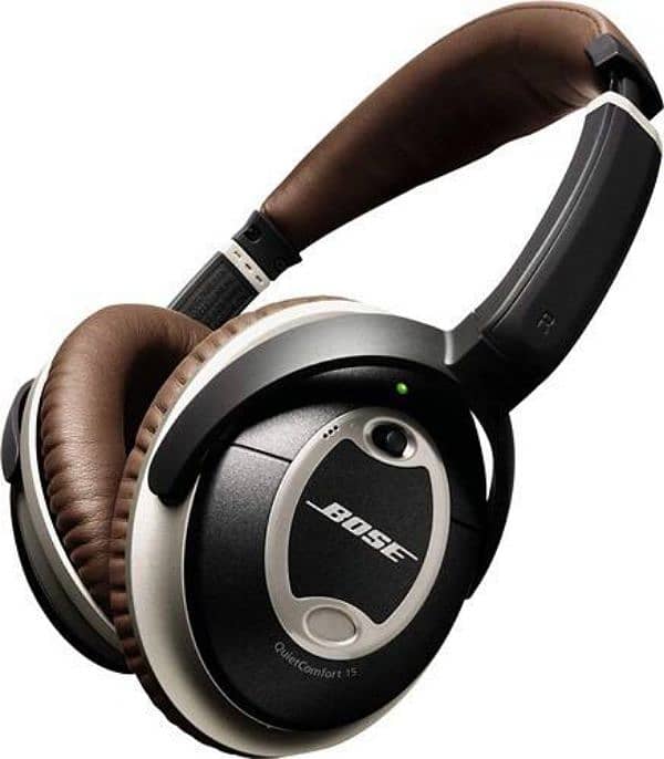 Bose QuietComfort QC15 noise cancelling headphones 0