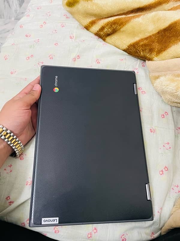 Lenovo chrome book 4/32 touch and thpe 0