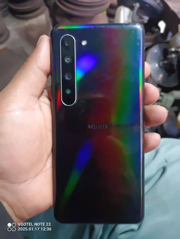 Sharp Aquos r5g non pta 5