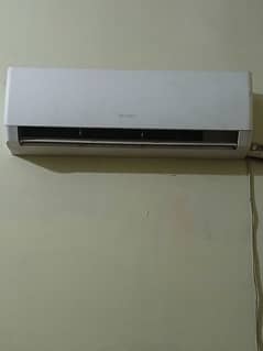 1.5 ton Gree Split AC Inverter