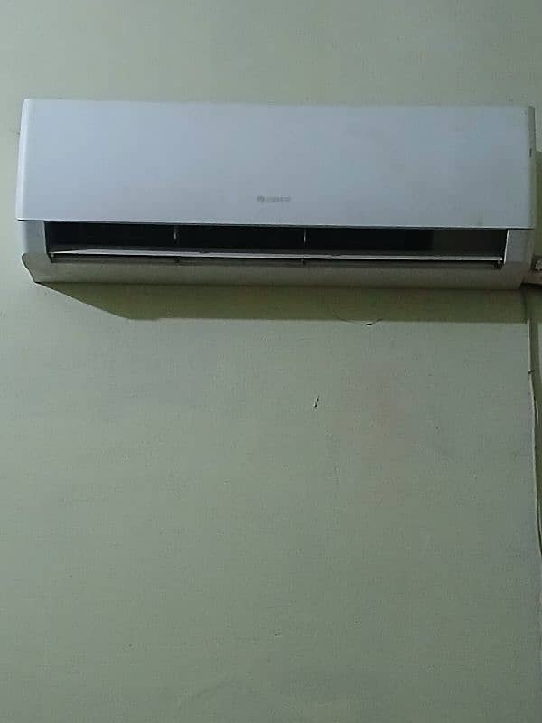 1.5 ton Gree Split AC Inverter 1