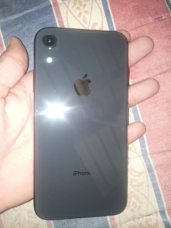 iphone XR 0