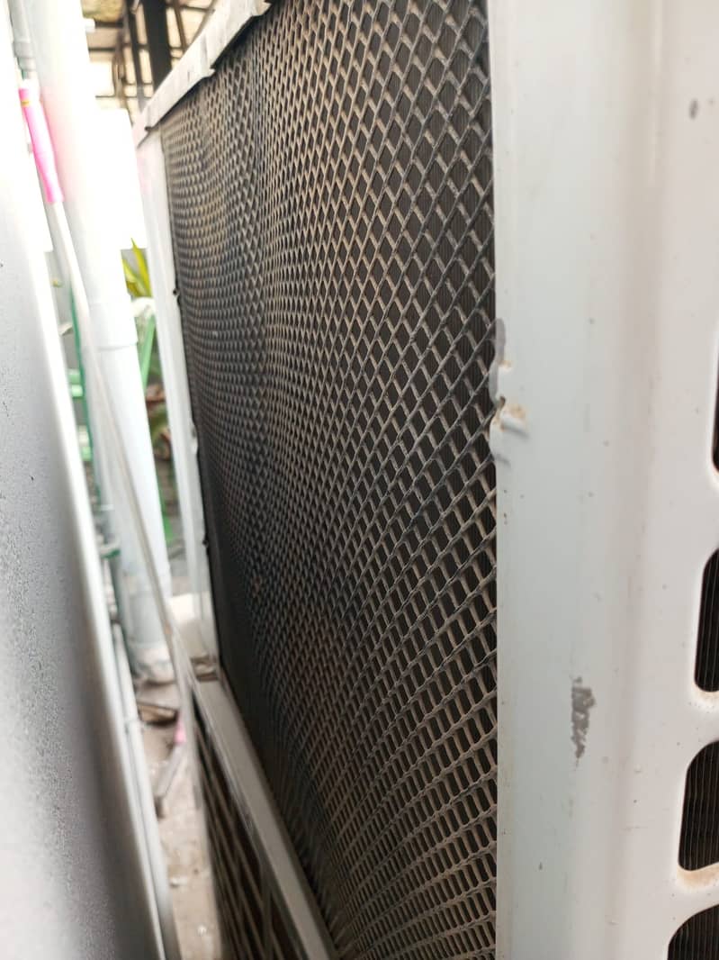 LG Split AC 1 ton Non Invertor for sale (Good Condition) 7