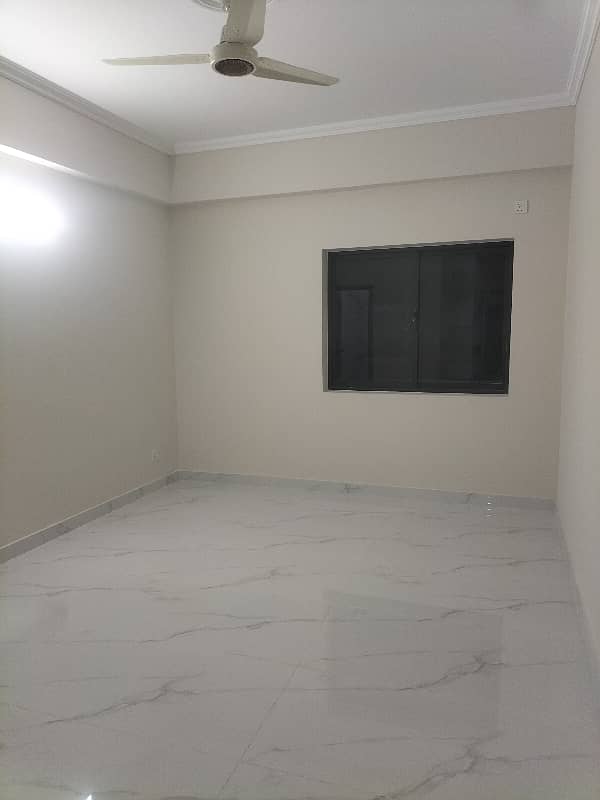 3 bedroom brand new unfurnished apartment available for Rent warda hamna 4 4