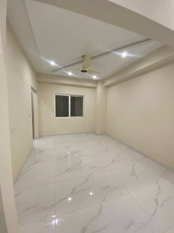 3 bedroom brand new unfurnished apartment available for Rent warda hamna 4 6