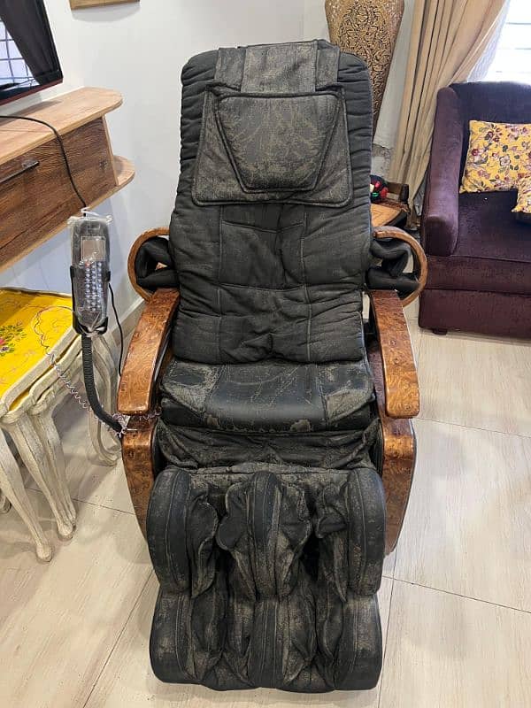 massage chair  partially working lather ruff 5