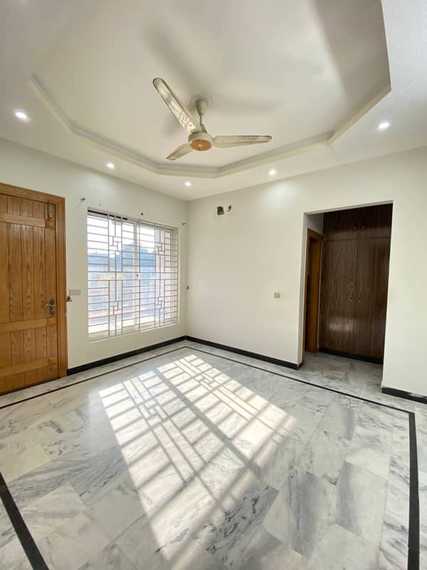 11 Marla 3bed Ground Portion For Rent In Pak Town 3