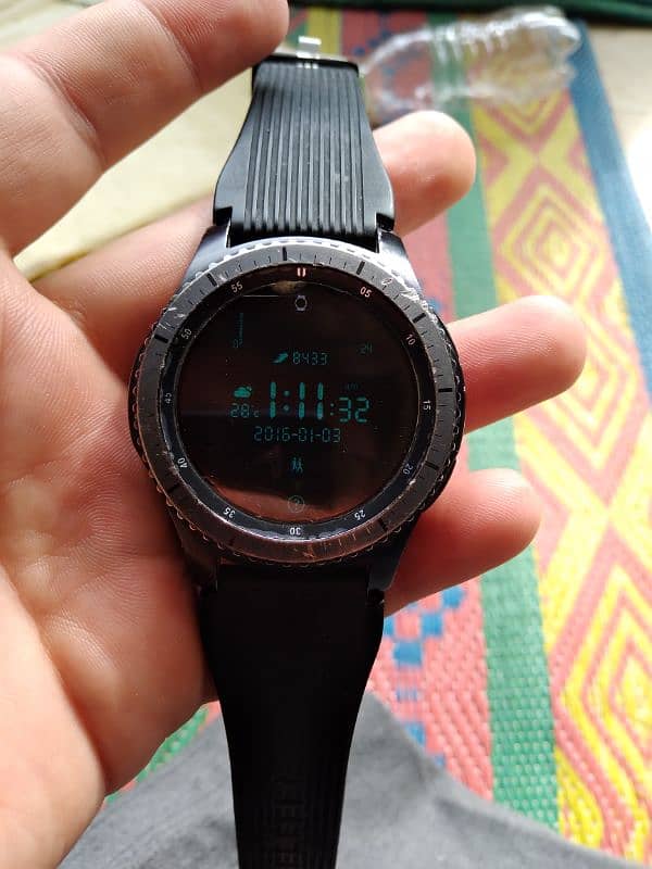 gear s3  frontier only back crack with box waterproof 2