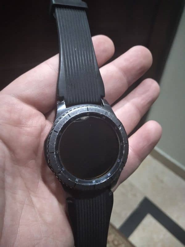 gear s3  frontier only back crack with box waterproof 3