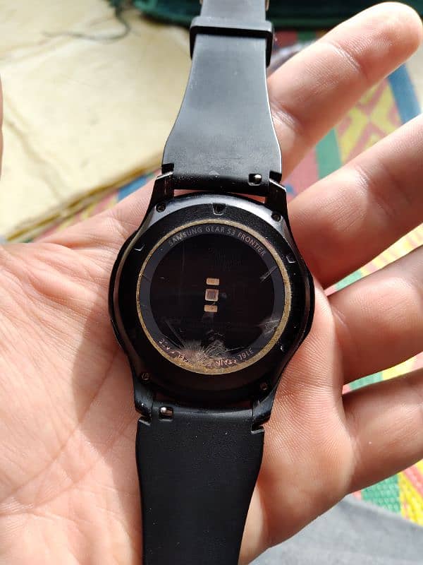 gear s3  frontier only back crack with box waterproof 4