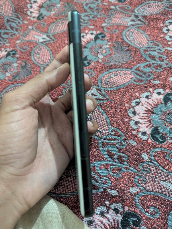 Google pixel 6a Panel damage 3