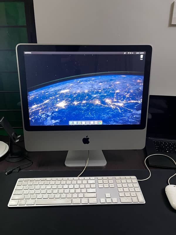 Apple Mac iMac With original Apple keyboard and mouse 1