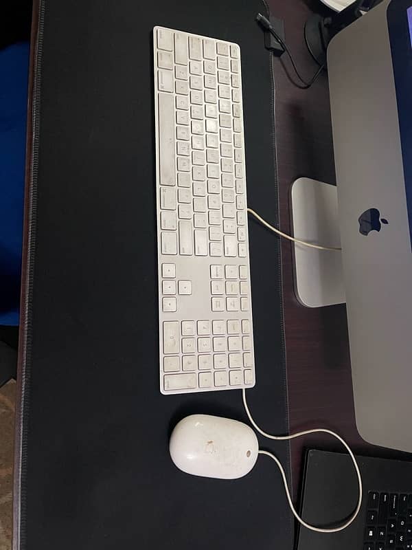 Apple Mac iMac With original Apple keyboard and mouse 3