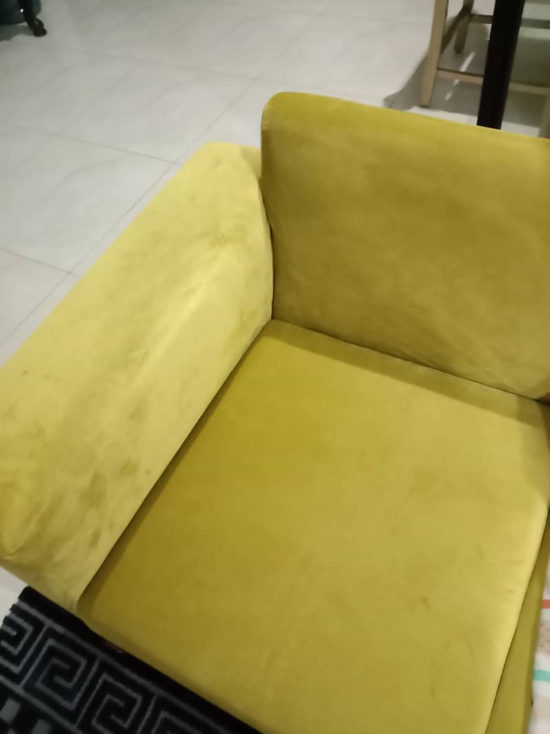 L Shape sofa Set for sale in good condition 3