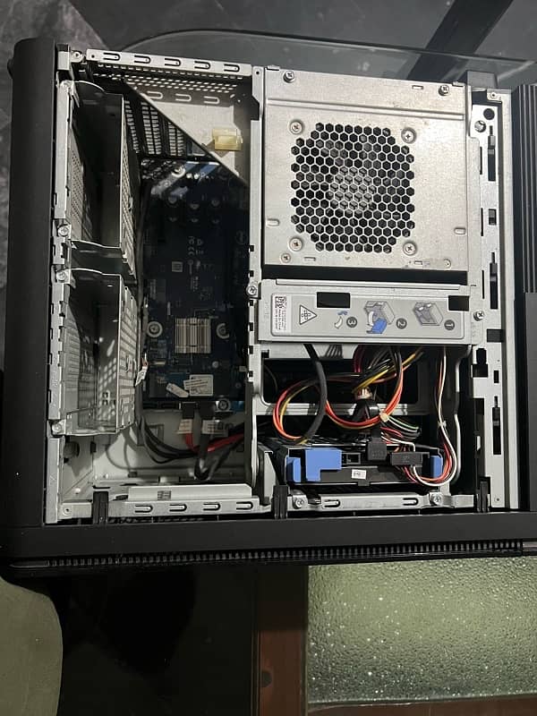 Dell XPS 8920 i7-7700 3.60 Ghz 4 cores 2