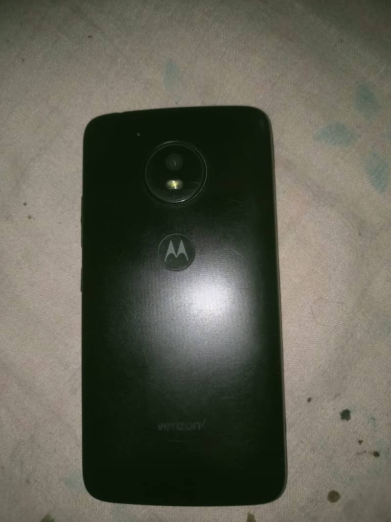 Moto e4 2