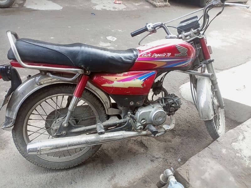 CD 70 bike all ok hai bilkul fit chalti hai bass wash honay wali hai 2