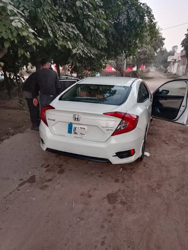 Honda Civic Oriel 2018 0