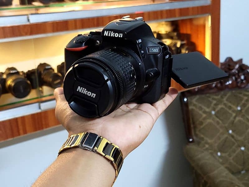 Dslr Nikon d5600 (10/10) (Nikon 18-55mm) 0