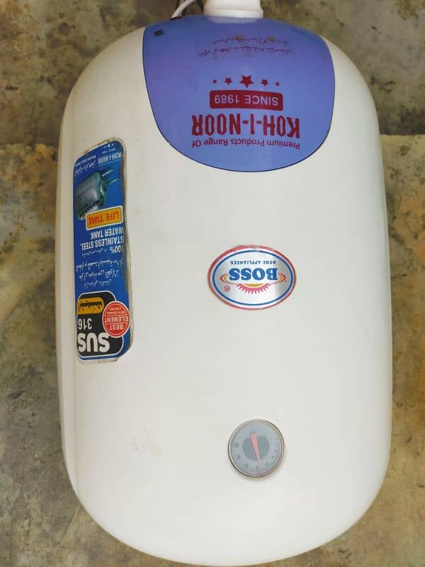 Boss electric geyser,instant water heater,same like new10/10 condition 1