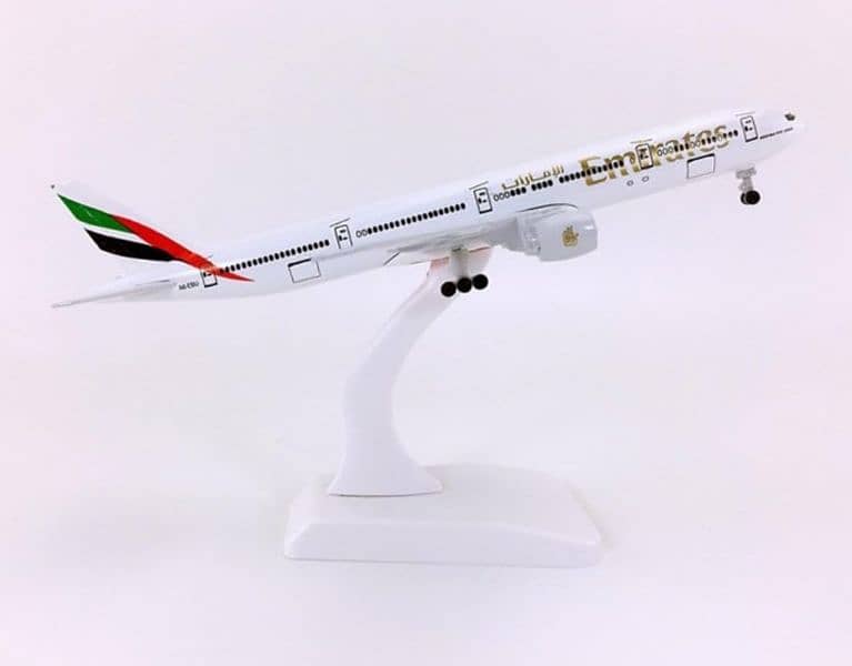 Airplane Models 20 cm. Metal Aircraft Models Airlines Models for decor 1