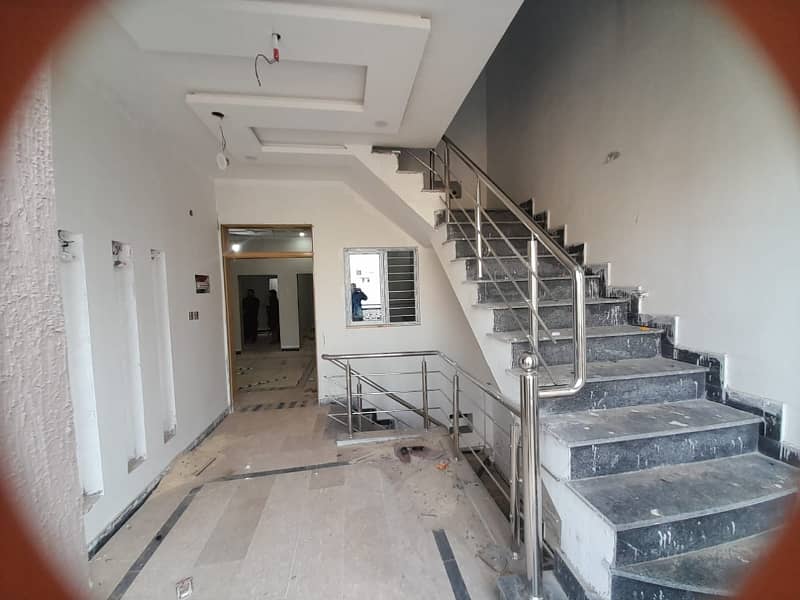 5 Marla Double House Available For Sale In Kainat Society 16