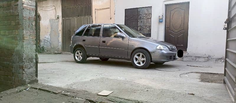 Suzuki Cultus 2016 0